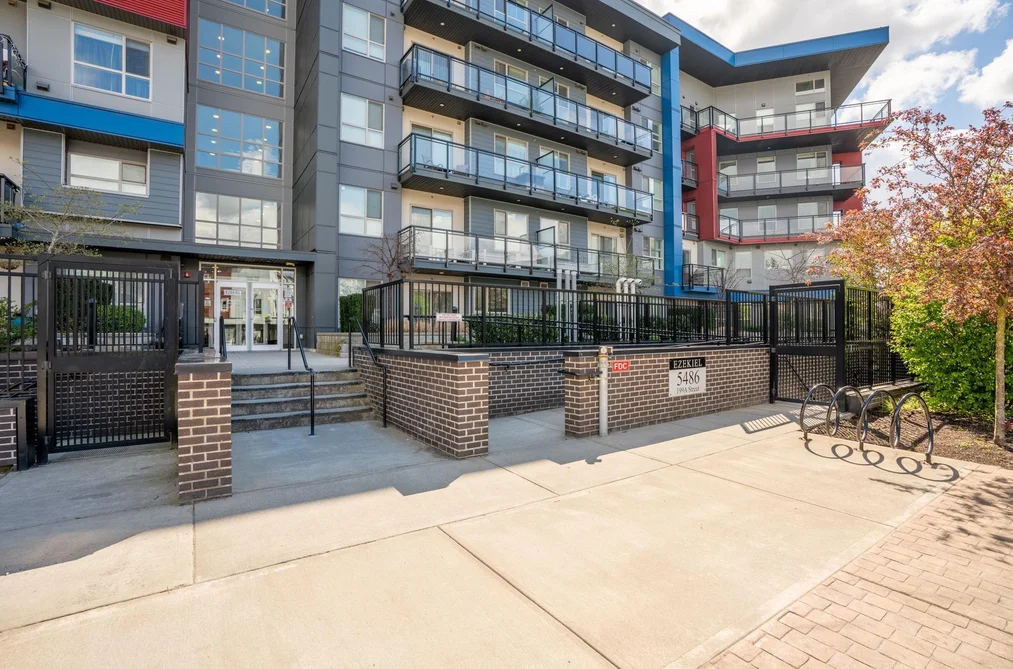Condo for sale at 309 5486 199a Street Langley British Columbia - MLS: R3113140