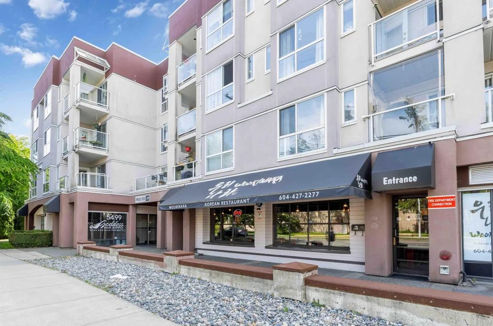 Condo for sale at 309 5499 203 Street Langley British Columbia - MLS: R3017444