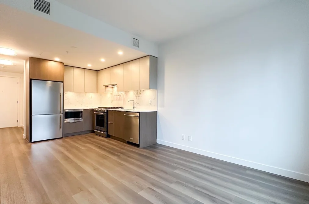 309 645 COMO LAKE AVENUE, Coquitlam BC V3J 0P1, Coquitlam BC — Residential for Sale - Photo 7