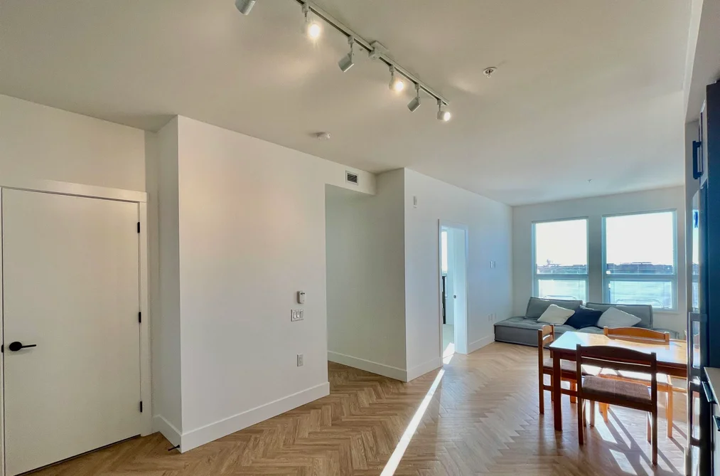 309 9228 SLOPES MEWS, Burnaby BC V5A 0E9, Burnaby BC — Residential for Sale - Photo 4