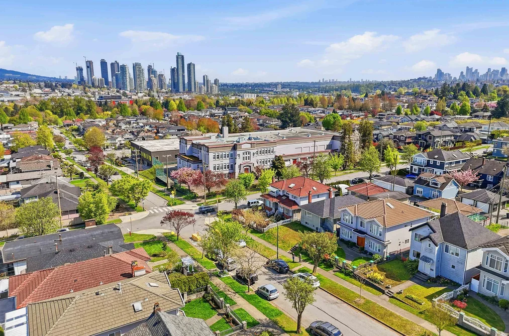 3090 KITCHENER STREET, Vancouver BC V5K 3E7, Vancouver BC — Residential for Sale - Photo 3