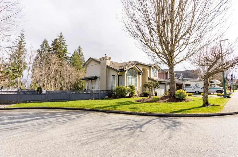 House for sale at 3090 Tanager Court Coquitlam British Columbia - MLS: R3084663