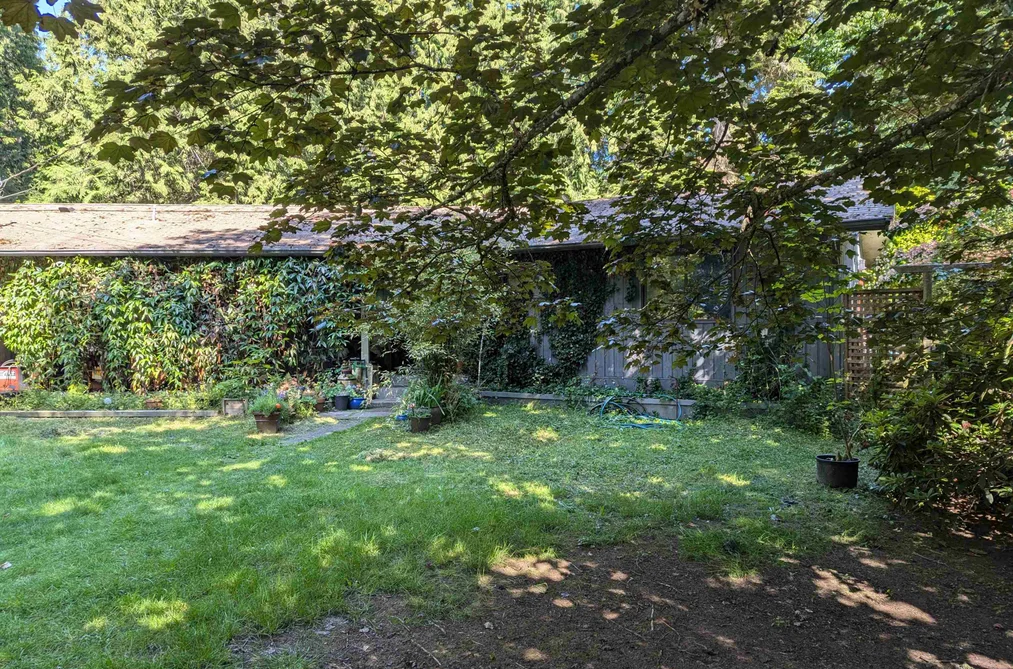 House for sale at 3094 Lower Road Roberts Creek British Columbia - MLS: R2990988