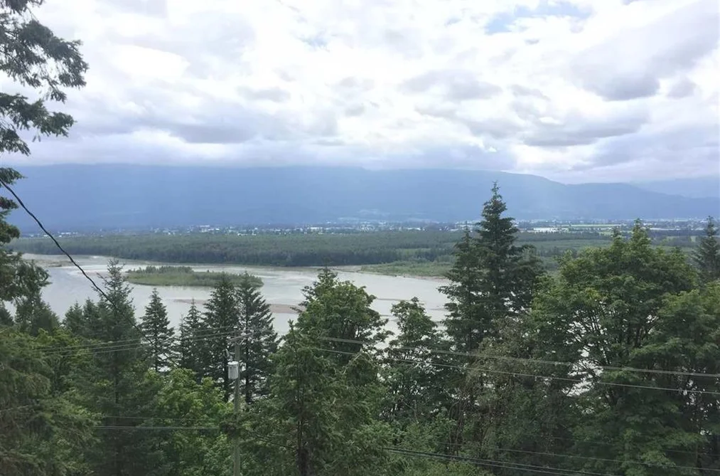 Property for sale at 3099 Lougheed Highway Agassiz British Columbia - MLS: R3096561
