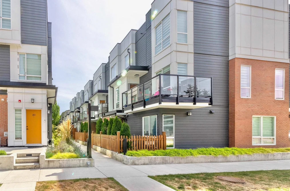 Townhouse for sale at 31 18855 72 Avenue Surrey British Columbia - MLS: R3088798
