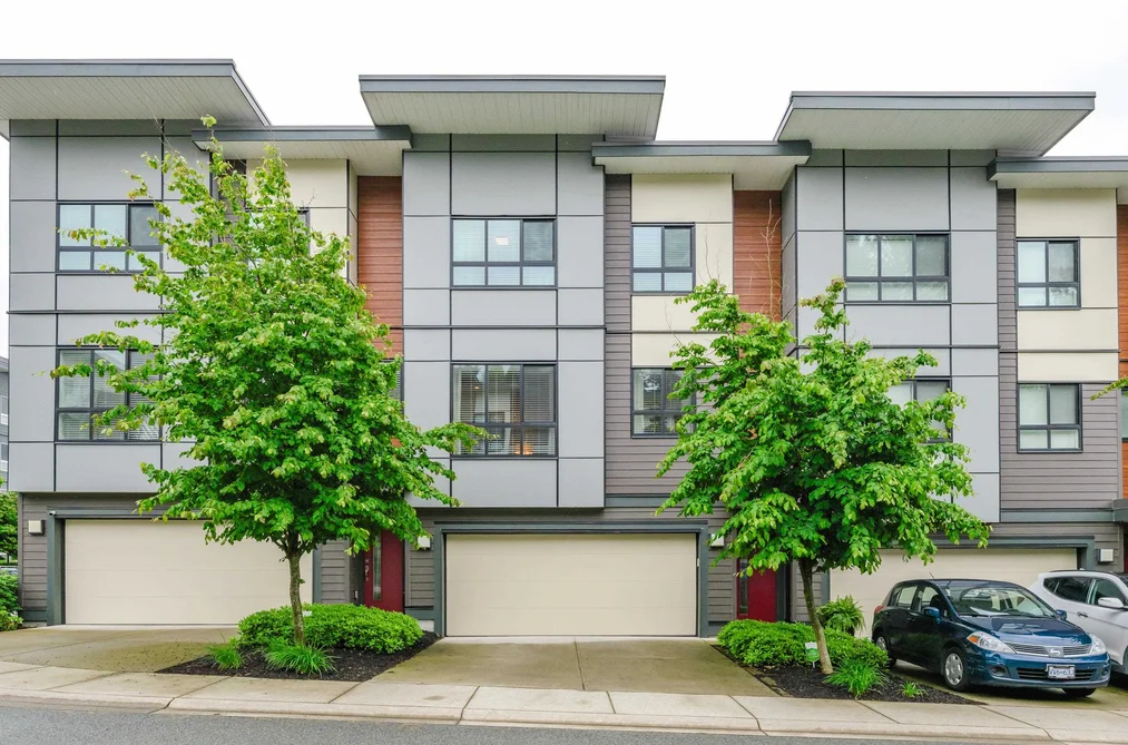 Townhouse for sale at 31 1938 N Parrallel Road Abbotsford British Columbia - MLS: R3136799