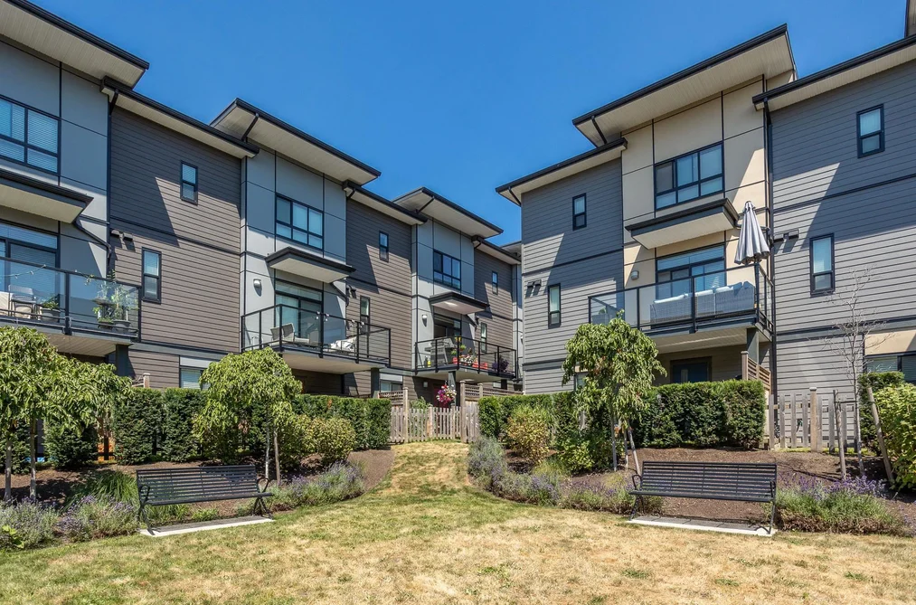 31 1938 N PARRALLEL ROAD, Abbotsford BC V3G 0H1, Abbotsford BC — Residential for Sale — Photo 31 of 34