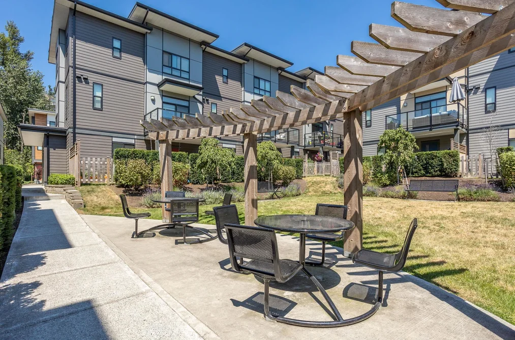31 1938 N PARRALLEL ROAD, Abbotsford BC V3G 0H1, Abbotsford BC — Residential for Sale — Photo 32 of 34