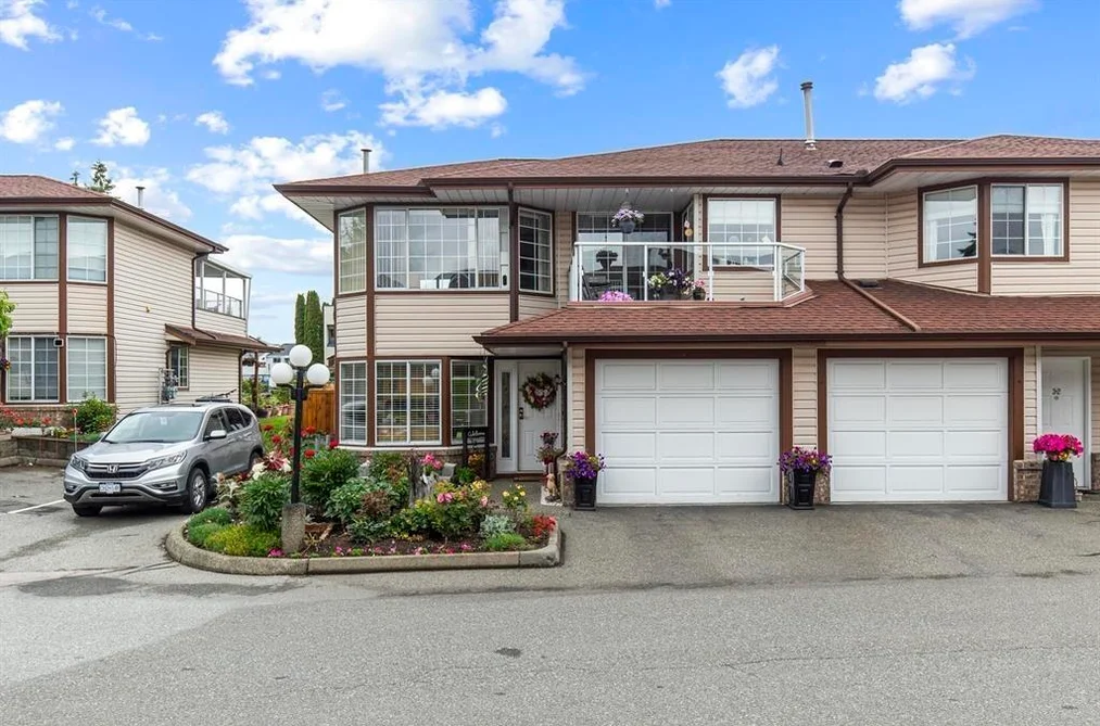 31 32659 GEORGE FERGUSON WAY, Abbotsford BC V2T 4E4, Abbotsford BC — Residential for Sale - Photo 2