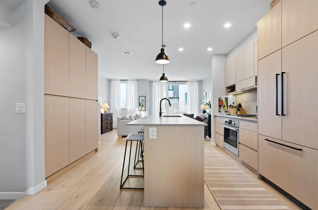 31 528 E 2ND STREET, North Vancouver BC V7L 0G8, North Vancouver BC — Residential for Sale - Photo 4