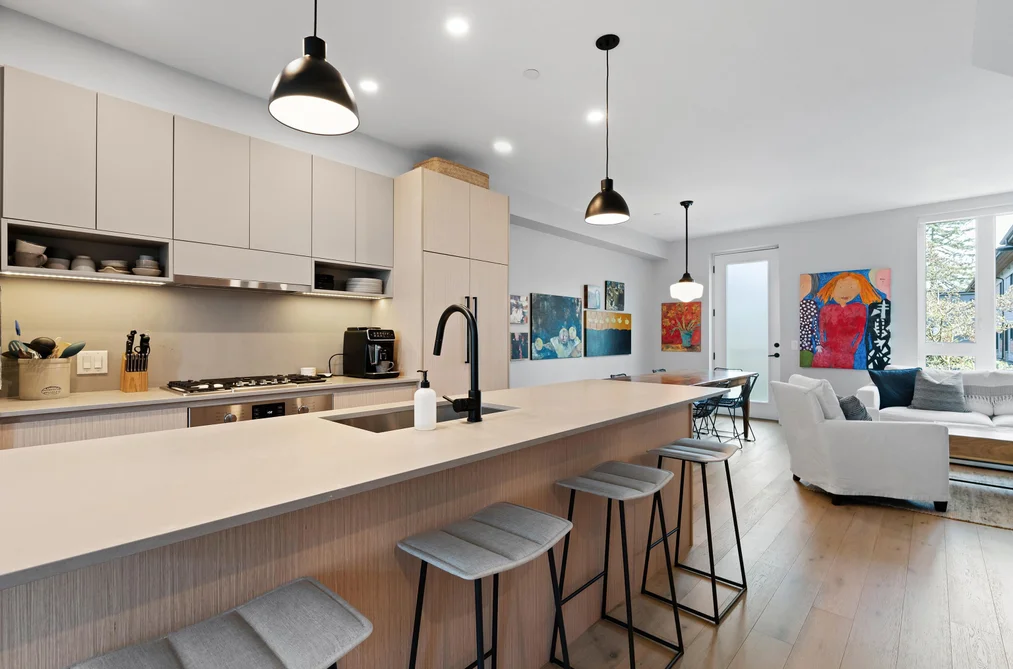 31 528 E 2ND STREET, North Vancouver BC V7L 0G8, North Vancouver BC — Residential for Sale - Photo 5