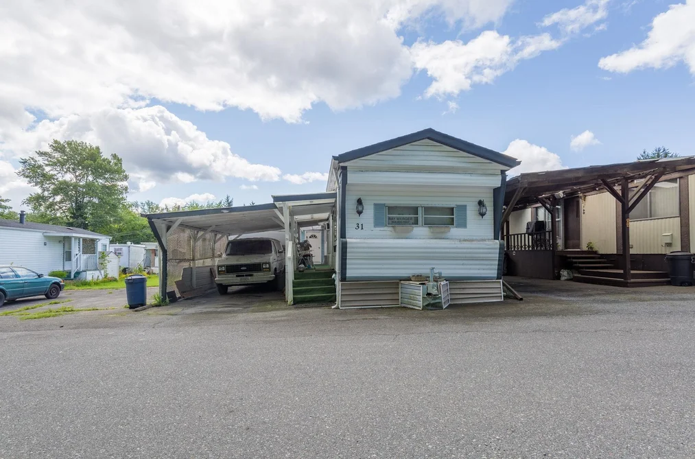 31 8266 KING GEORGE BOULEVARD, Surrey BC V3W 5C2, Surrey BC — Residential for Sale - Photo 2