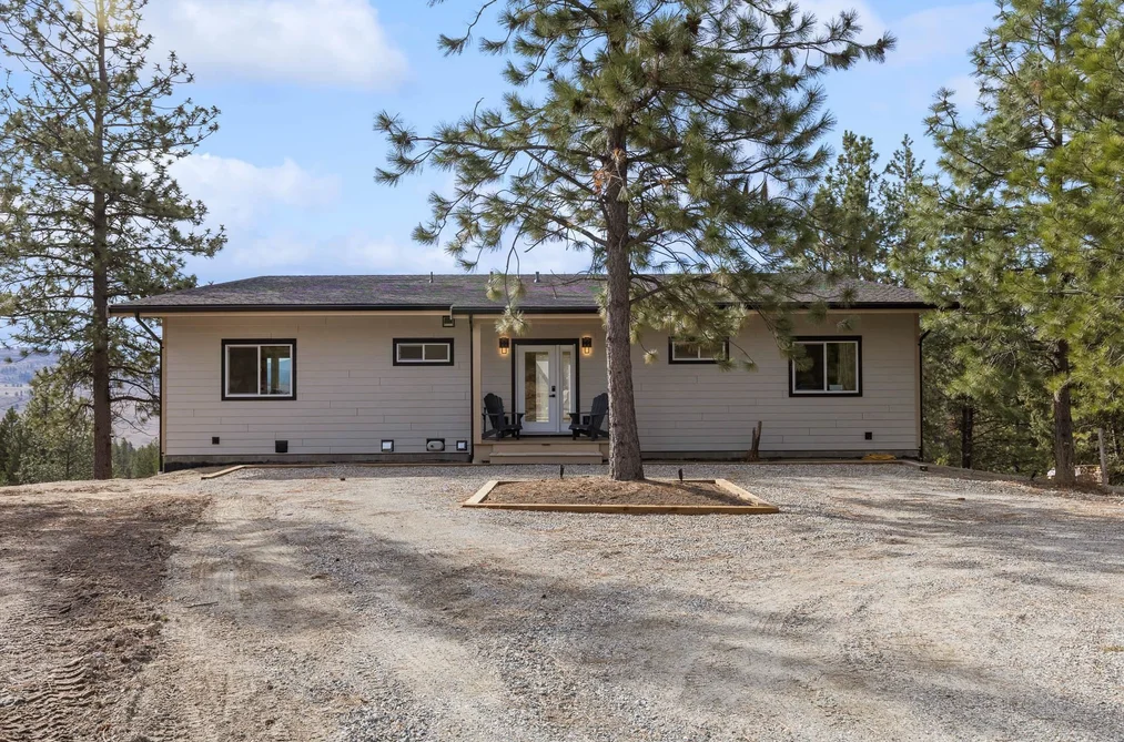 31 NINE MILE PLACE, No City Value BC V0H 1V6, No City Value BC — Residential for Sale - Photo 2