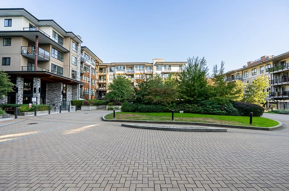 Condo for sale at 310 1152 Windsor Mews Coquitlam British Columbia - MLS: R3164426
