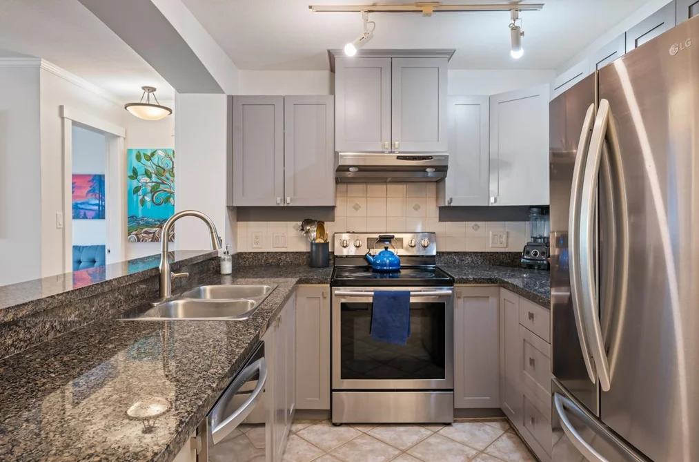 310 1428 PARKWAY BOULEVARD, Coquitlam BC V3E 3L8, Coquitlam BC — Residential for Sale - Photo 6