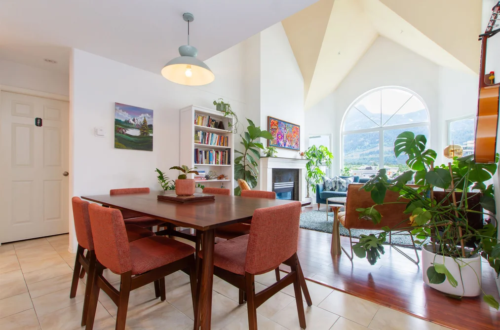 Condo for sale at 310 1466 Pemberton Avenue Squamish British Columbia - MLS: R3125029