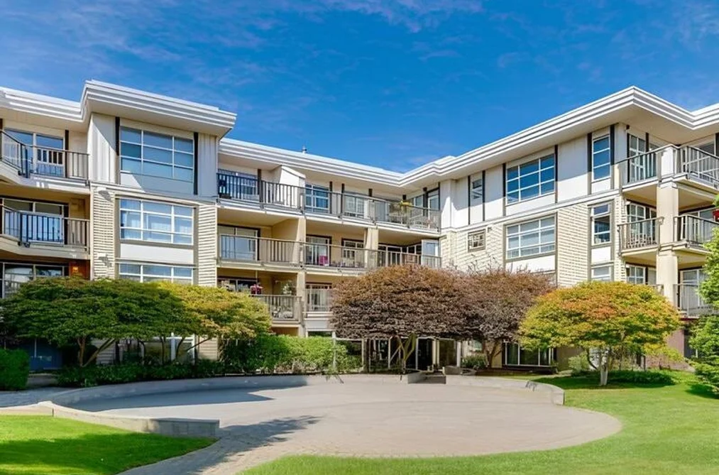 Condo for sale at 310 15168 19 Avenue Surrey British Columbia - MLS: R3090787