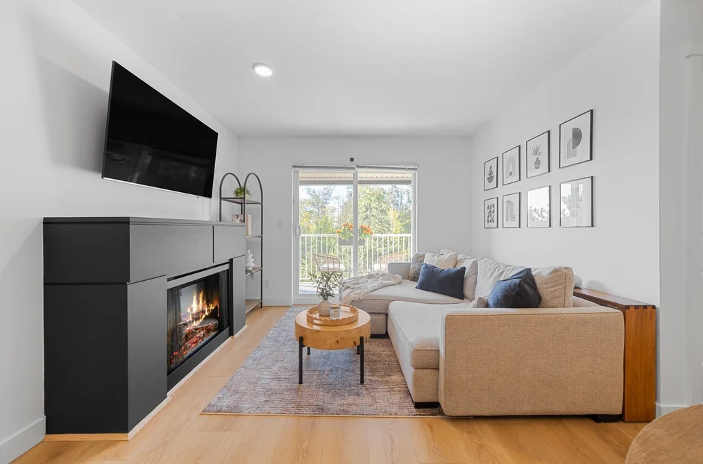 Condo for sale at 310 19388 65 Avenue Surrey British Columbia - MLS: R3167796