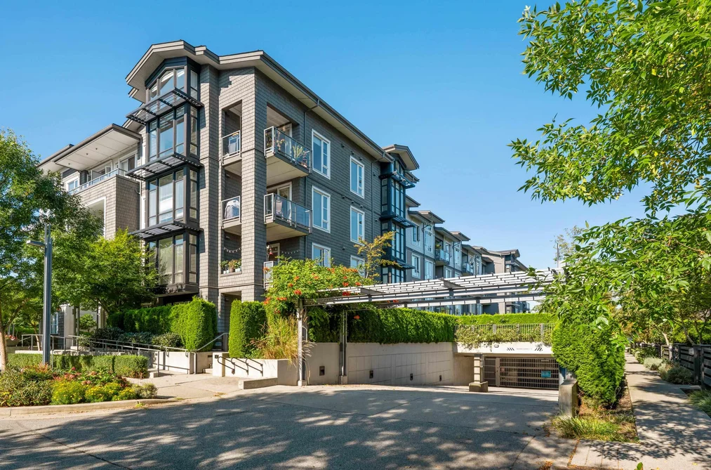 Condo for sale at 310 2307 Ranger Lane Port Coquitlam British Columbia - MLS: R3162194