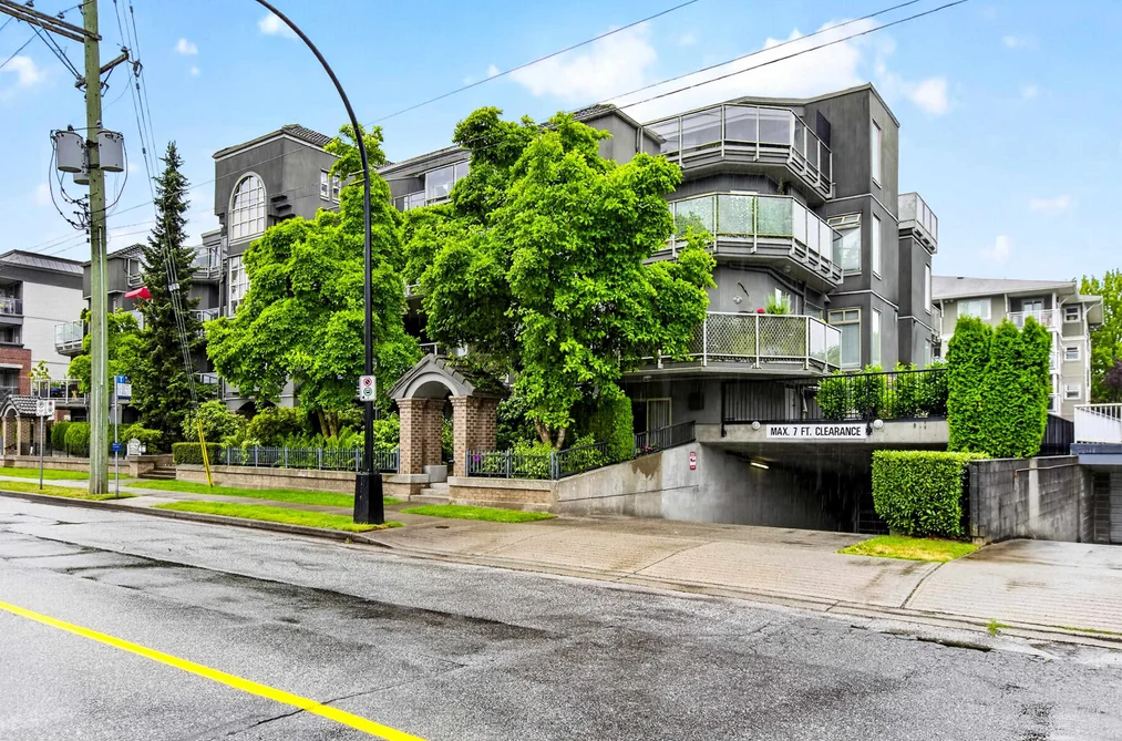 310 2360 WILSON AVENUE, Port Coquitlam, BC — Residential for Sale - Photo 2