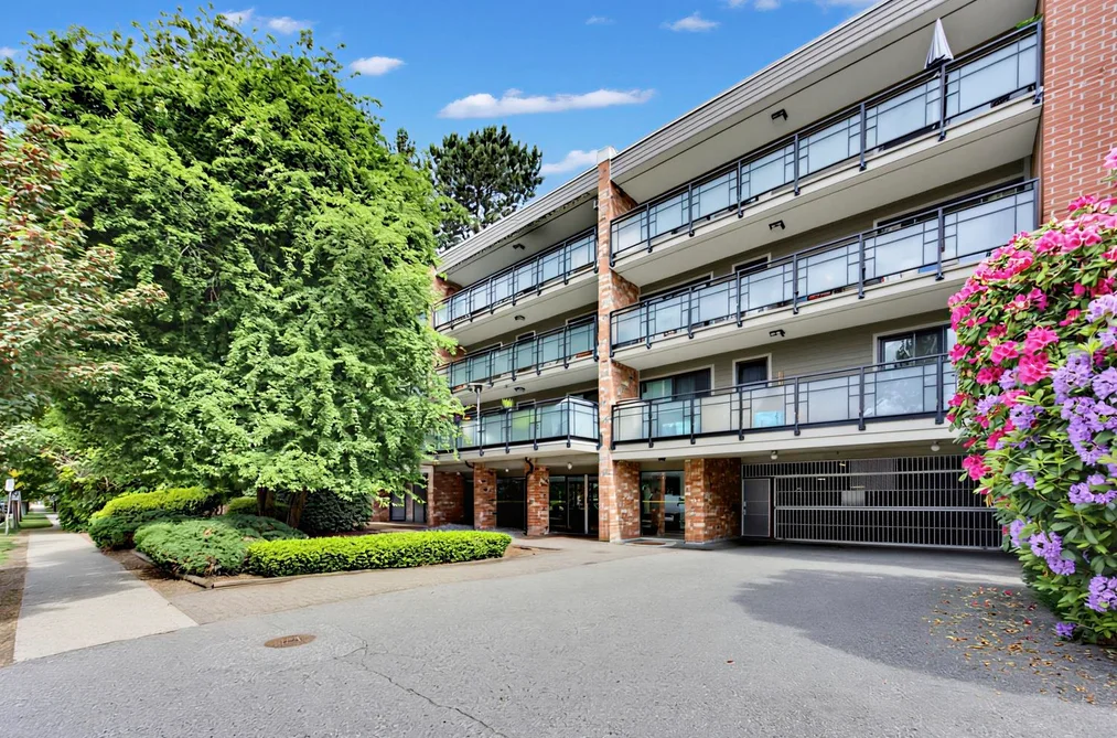 310 360 E 2ND STREET, North Vancouver BC V7L 4N6, North Vancouver BC — Residential for Sale - Photo 3