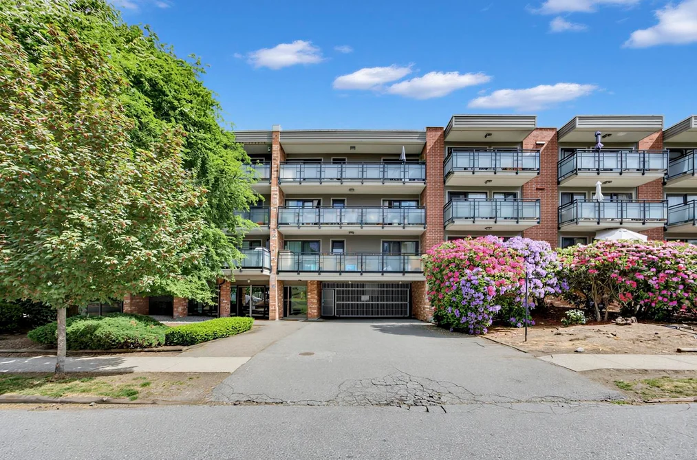 310 360 E 2ND STREET, North Vancouver BC V7L 4N6, North Vancouver BC — Residential for Sale - Photo 4