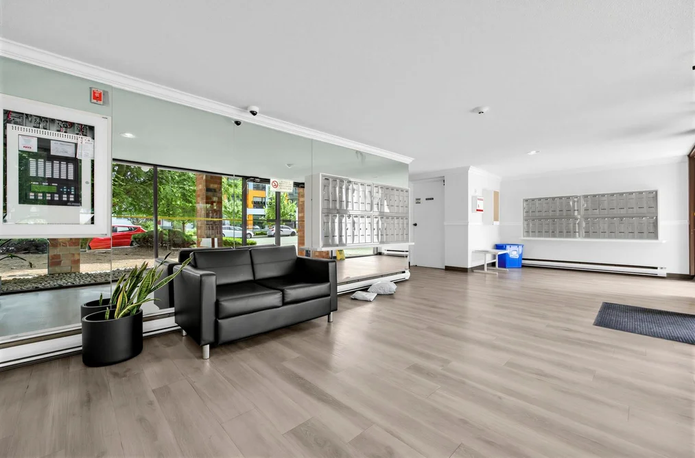 310 360 E 2ND STREET, North Vancouver BC V7L 4N6, North Vancouver BC — Residential for Sale - Photo 5