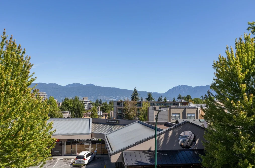 310 3668 W 10TH AVENUE, Vancouver BC V6R 0G4, Vancouver BC — Residential for Sale — Photo 3 of 27