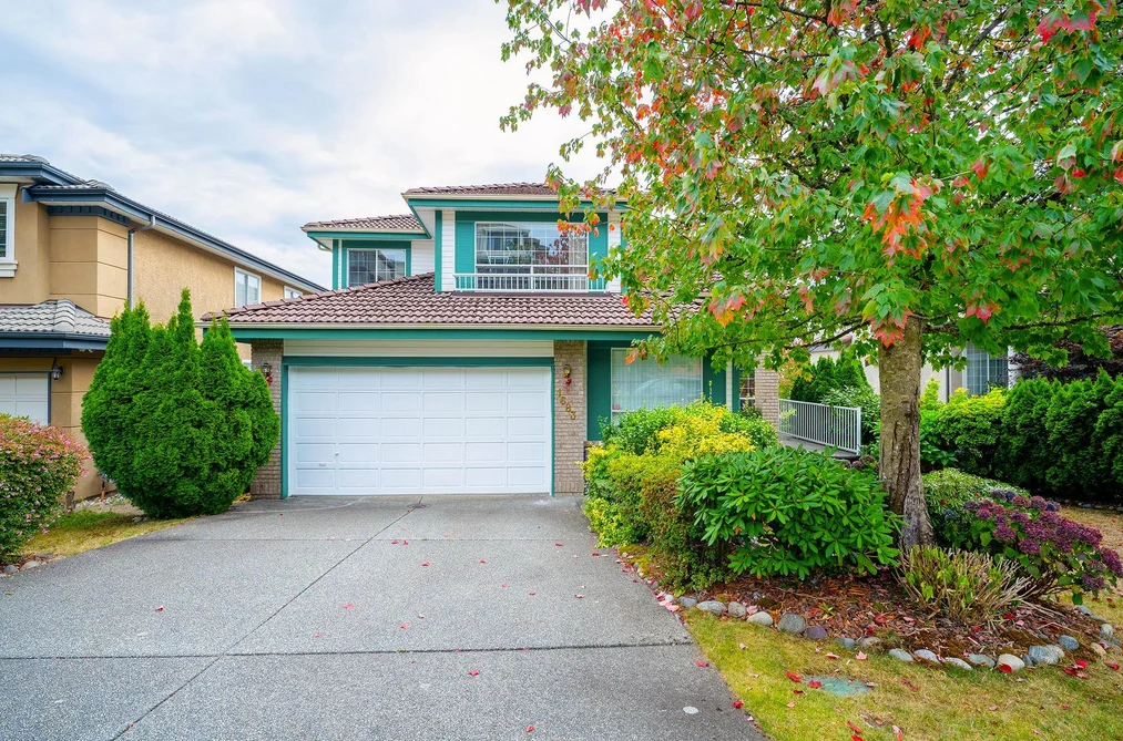 1683 Kingfisher Crescent, Coquitlam, BC - MLS: R3165204 - Photo 3 1683 Kingfisher Crescent, Coquitlam, BC - MLS: R3165204 - Photo 3