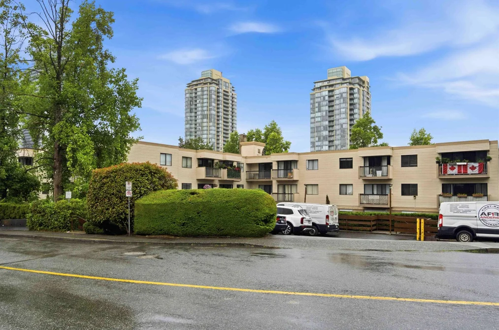 310 590 WHITING WAY, Coquitlam BC V3J 3R9, Coquitlam BC — Residential for Sale - Photo 2