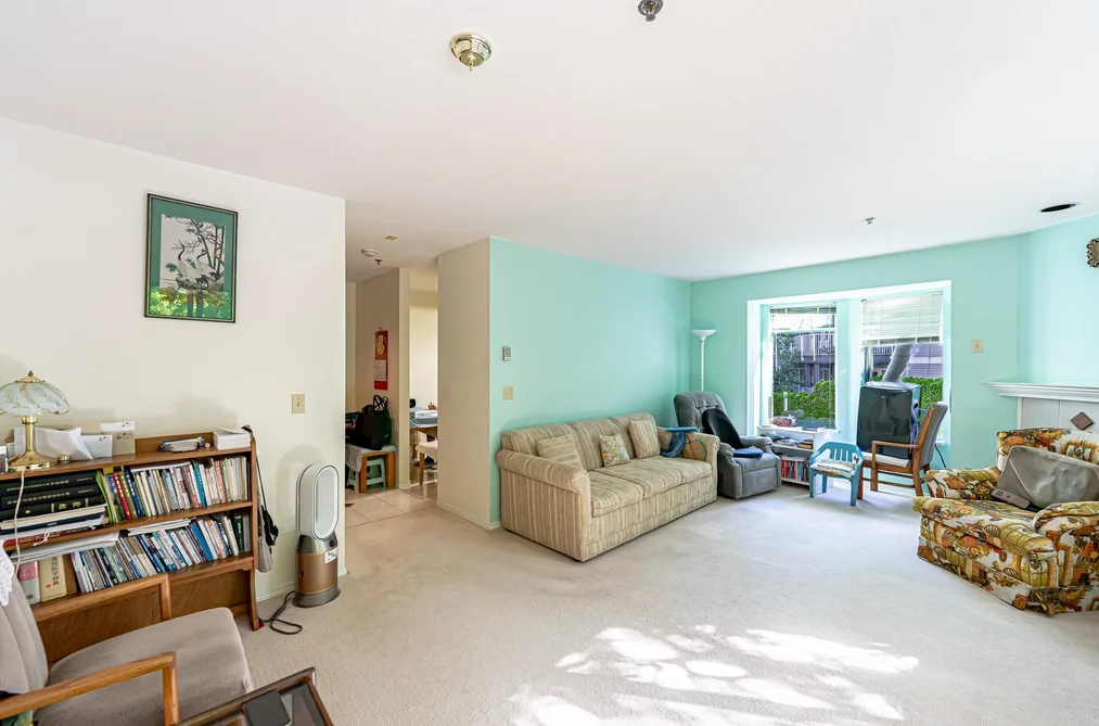 310 6737 STATION HILL COURT, Burnaby BC V3N 4V2, Burnaby BC — Residential for Sale - Photo 2
