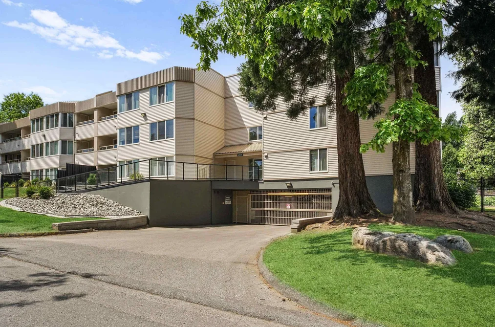 Condo for sale at 310 9635 121 Street Surrey British Columbia - MLS: R3132801