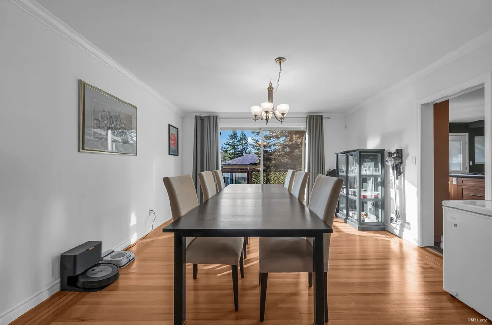 310 MACBETH CRESCENT, West Vancouver BC V7T 1V7, West Vancouver BC — Residential for Sale - Photo 4