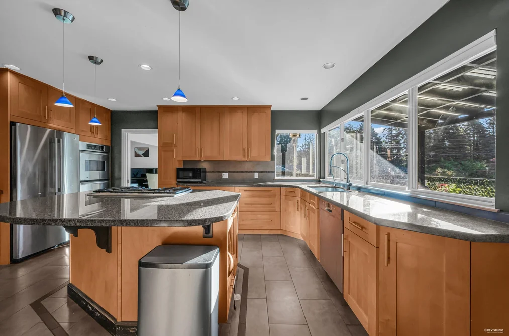 310 MACBETH CRESCENT, West Vancouver BC V7T 1V7, West Vancouver BC — Residential for Sale - Photo 7