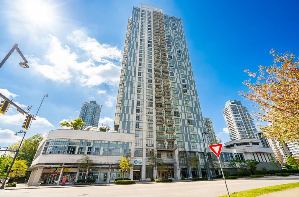 Condo for sale at 3105 13398 104 Avenue Surrey British Columbia - MLS: R3119442
