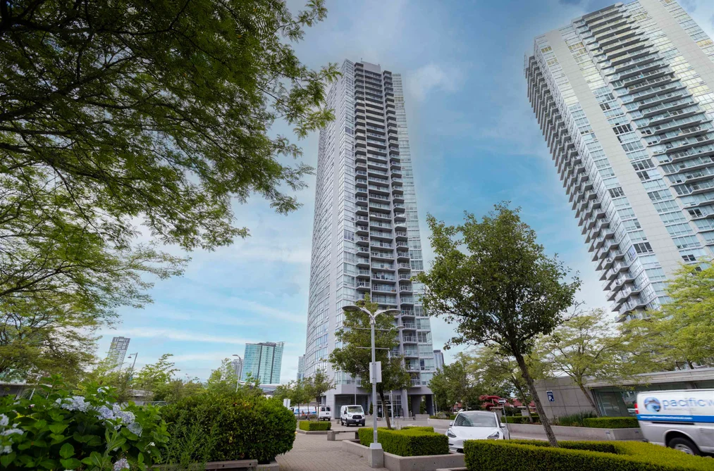 Condo for sale at 3105 13618 100 Avenue Surrey British Columbia - MLS: R3160020