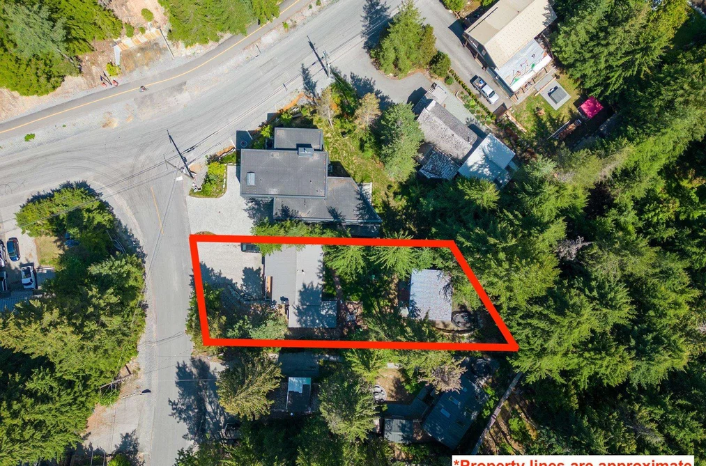 3106 TYROL CRESCENT, Whistler BC V8E 0B8, Whistler BC — Residential for Sale - Photo 2