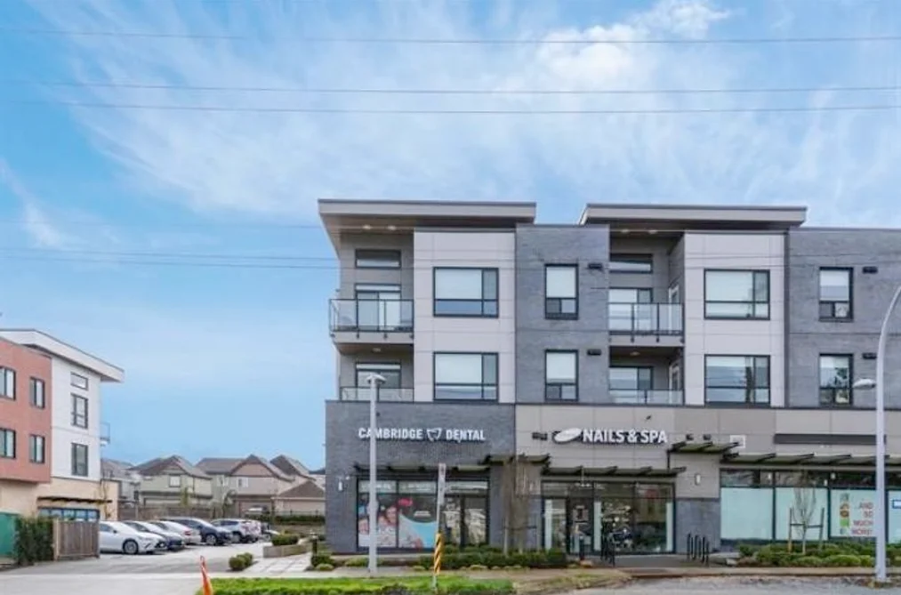Condo for sale at 311 14818 60 Avenue Surrey British Columbia - MLS: R3079932