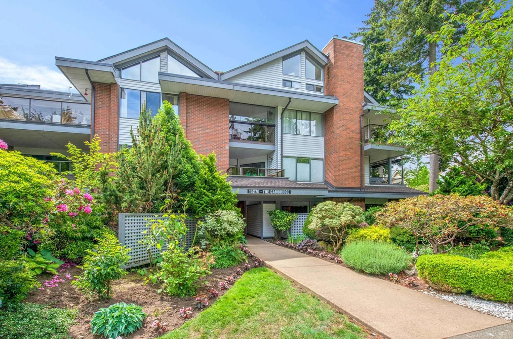 Condo for sale at 311 15270 17th Avenue Surrey British Columbia - MLS: R3129830