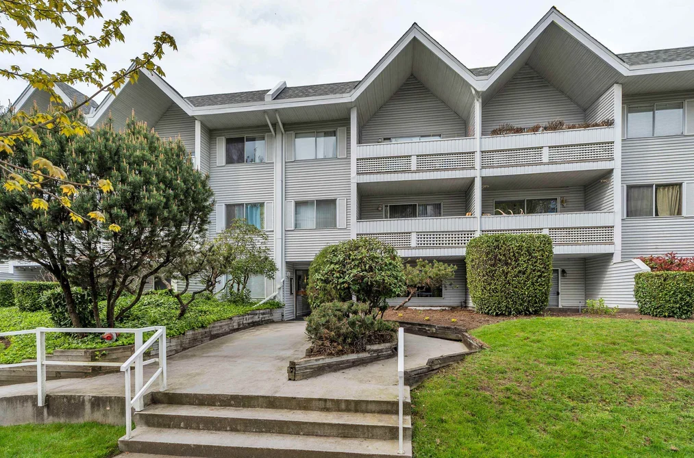 Condo for sale at 311 2055 Suffolk Avenue Port Coquitlam British Columbia - MLS: R3114920