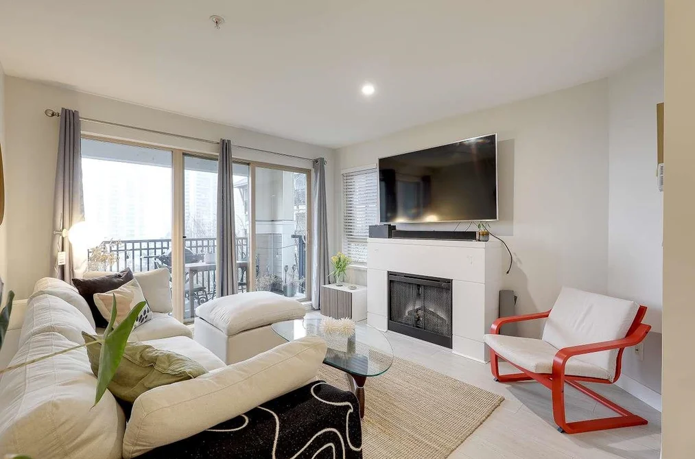 Condo for sale at 311 2088 Beta Avenue Burnaby British Columbia - MLS: R3125552