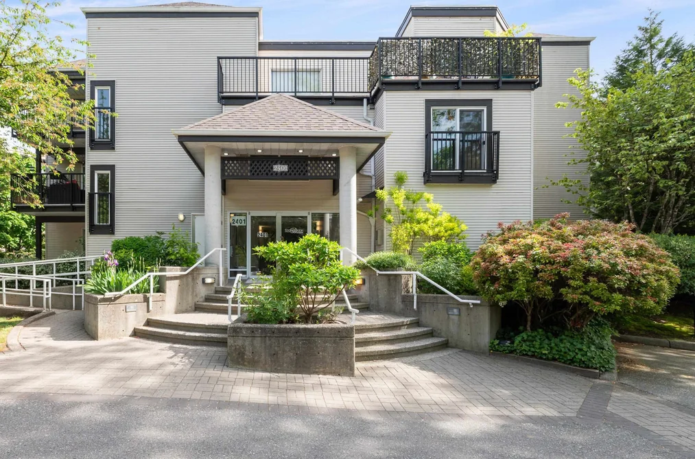 Condo for sale at 311 2401 Hawthorne Avenue Port Coquitlam British Columbia - MLS: R3119555