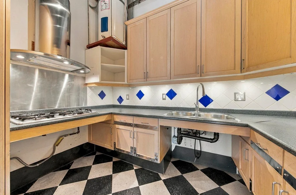 311-272 E 4th Avenue, Vancouver, BC - Condo for Sale - Photo 11 of 20 311-272 E 4th Avenue, Vancouver, BC - Condo for Sale - Photo 11 of 20