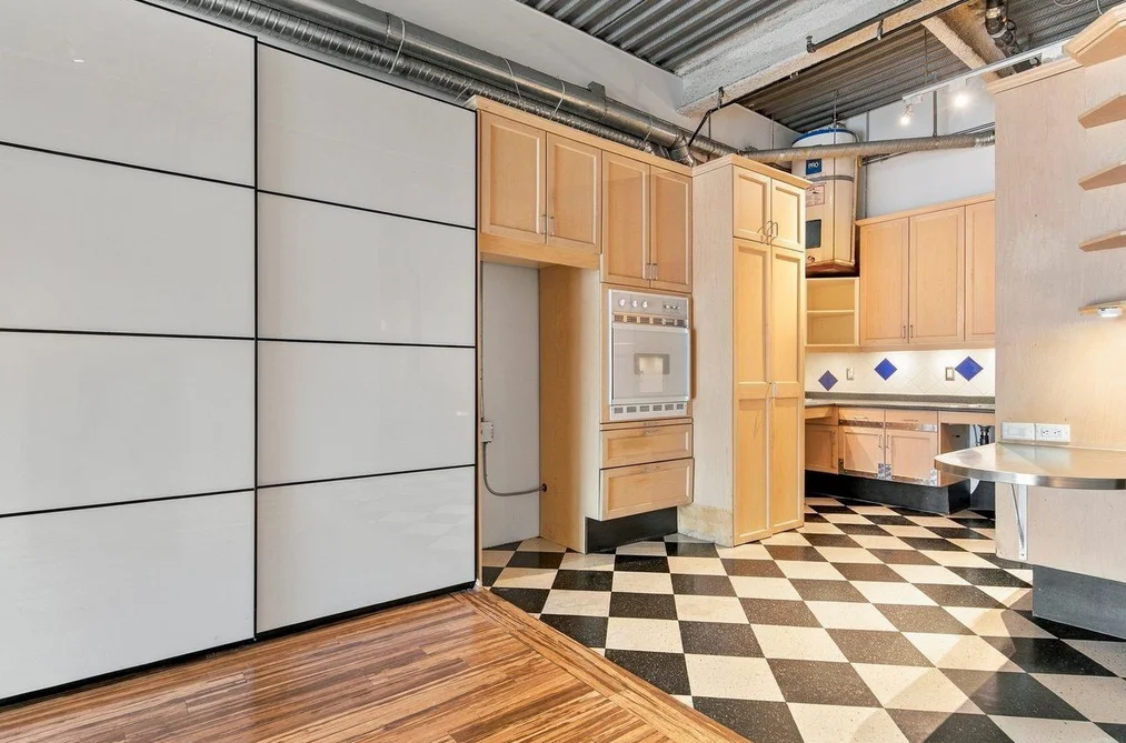 311-272 E 4th Avenue, Vancouver, BC - Condo for Sale - Photo 9 of 20 311-272 E 4th Avenue, Vancouver, BC - Condo for Sale - Photo 9 of 20