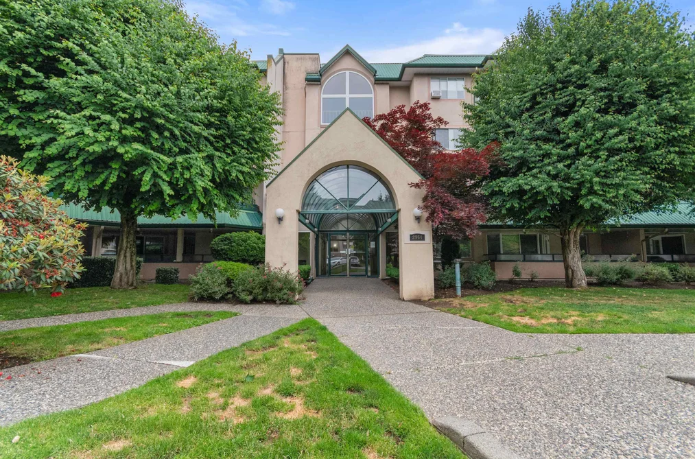 Condo for sale at 311 2964 Trethewey Street Abbotsford British Columbia - MLS: R3150280