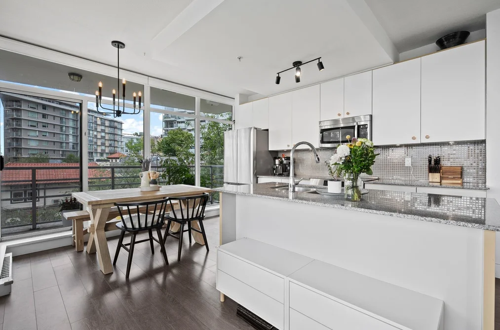 311 298 E 11TH AVENUE, Vancouver, BC — Residential for Sale — Photo 3 of 32