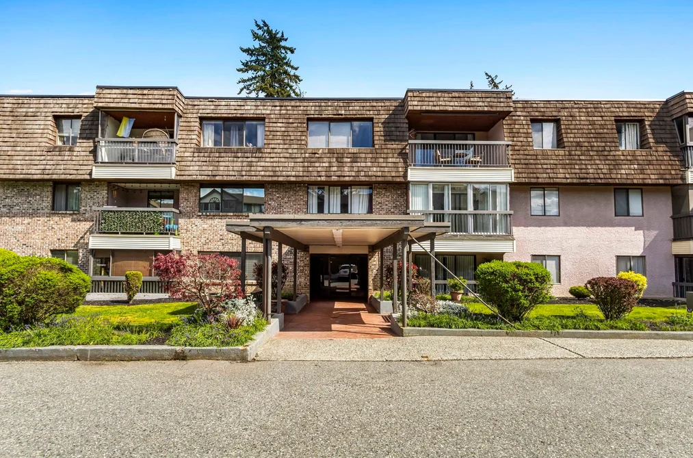311 32175 OLD YALE ROAD, Abbotsford BC V2T 2C8, Abbotsford BC — Residential for Sale - Photo 2