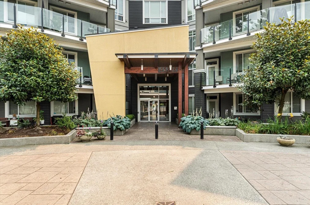 Condo for sale at 311 45389 Chehalis Drive Chilliwack British Columbia - MLS: R3152441