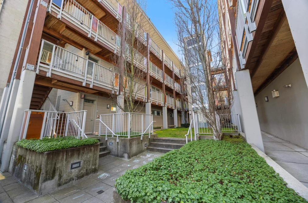 311 5388 GRIMMER STREET, Burnaby BC V5H 0B9, Burnaby BC — Residential for Sale - Photo 4
