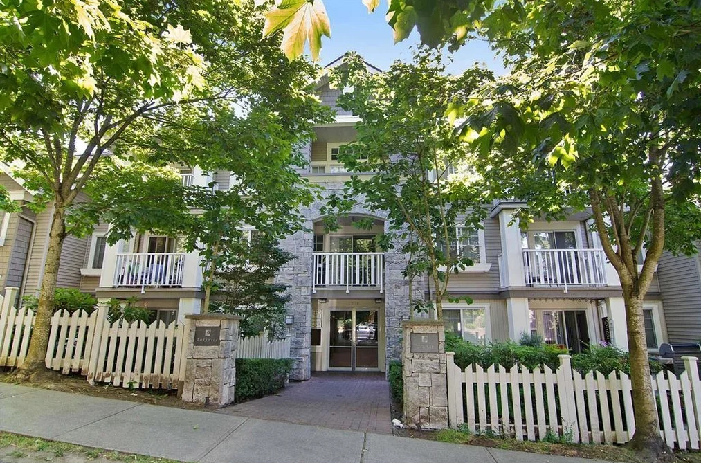Condo for sale at 311 7330 Salisbury Avenue Burnaby British Columbia - MLS: R3143230